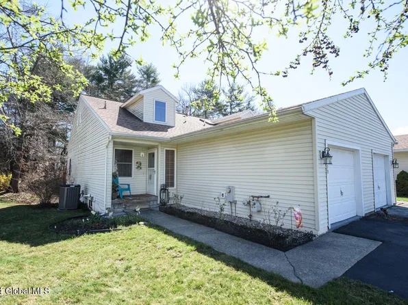 7000 Suzanne Lane, Schenectady, NY 12303