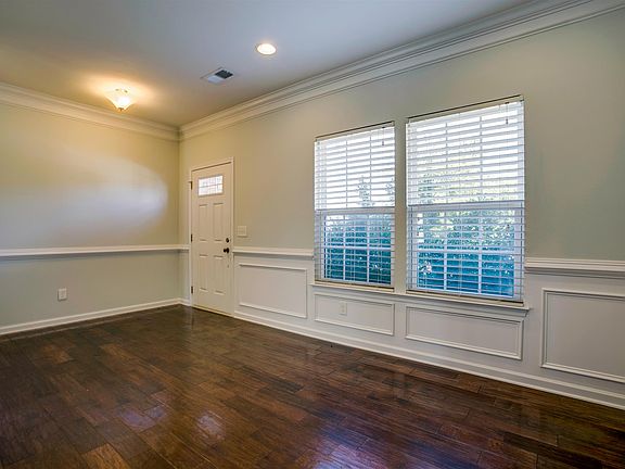 4th image of 1338 Amboress Ln