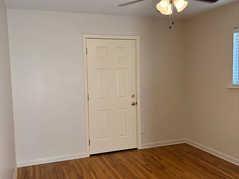 9604 Temple Dr — Photo 14