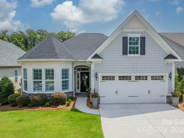 15110 High Bluff Ct, Charlotte, NC 28278
