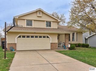 15429 Allan Dr, Omaha, NE 68137