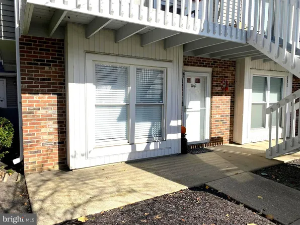 108 Park Place Dr, Cherry Hill, NJ 08002