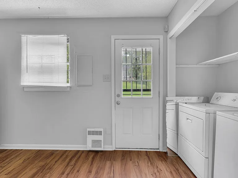 3226 Lincoln Ave — Photo 8