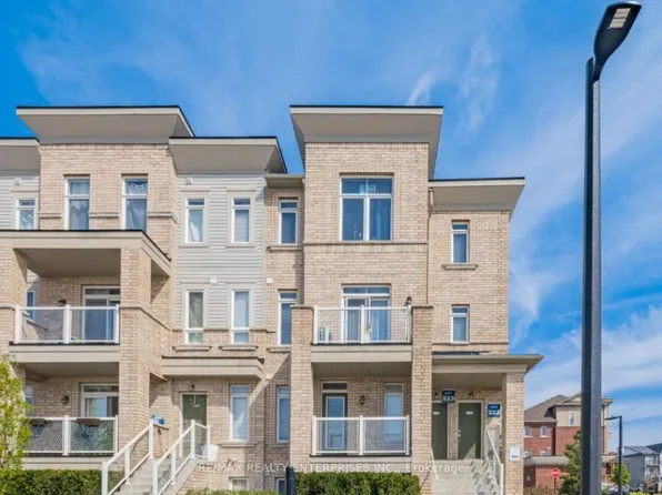 1725 Adirondack Chase Unit 101, Pickering, ON L1X 0E5