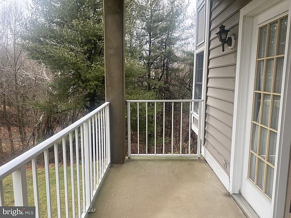 5th image of 1200 Braken Ave