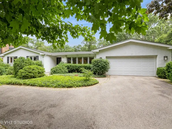 855 Beverly Pl, Lake Forest, IL 60045