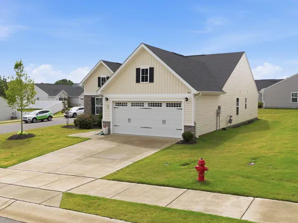 82 Coble Farms Pl, Fuquay Varina, NC 27526