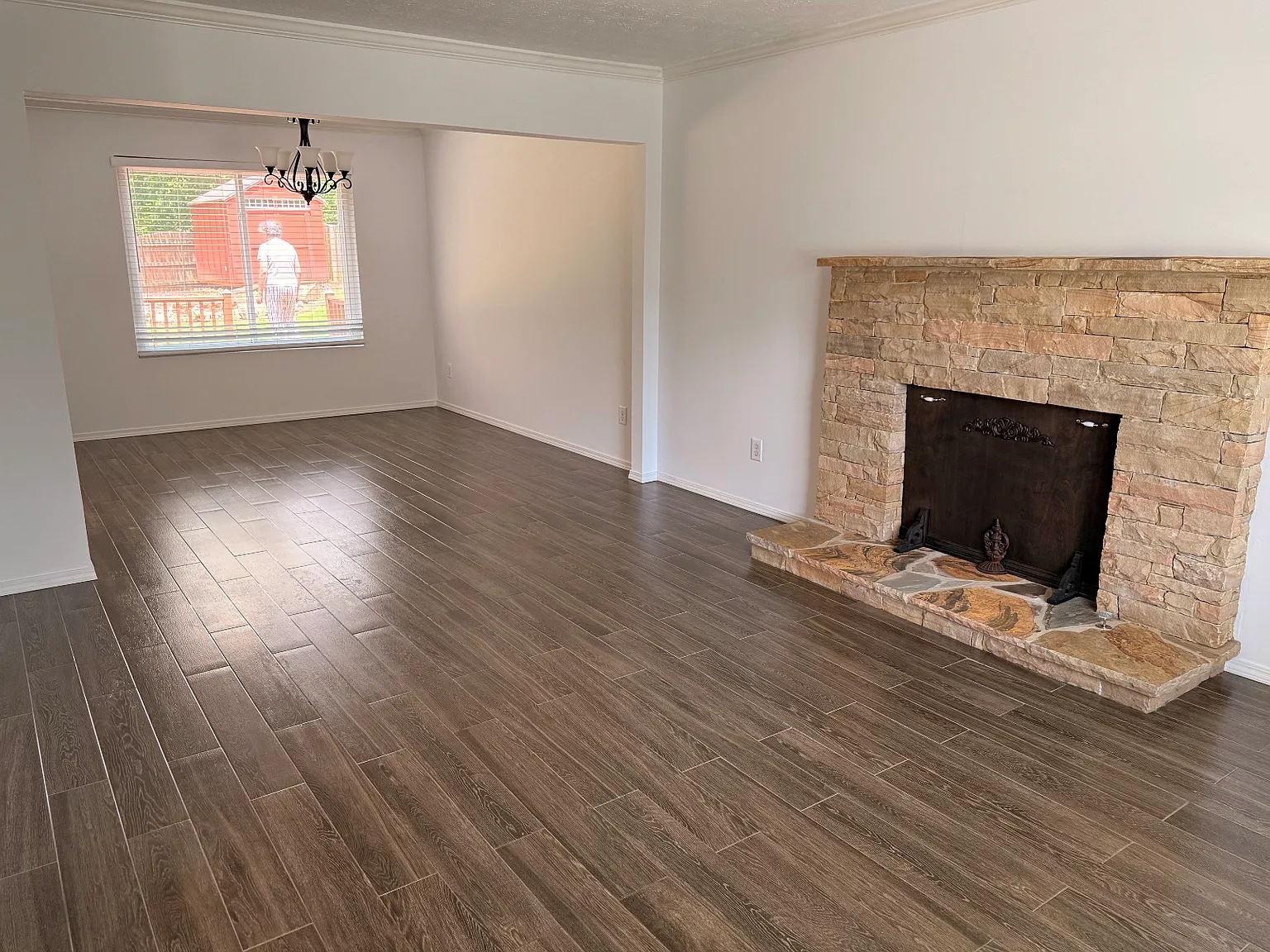 3 bed, 2.5 bath, 1284 sqft, $2,450 — Photo 3