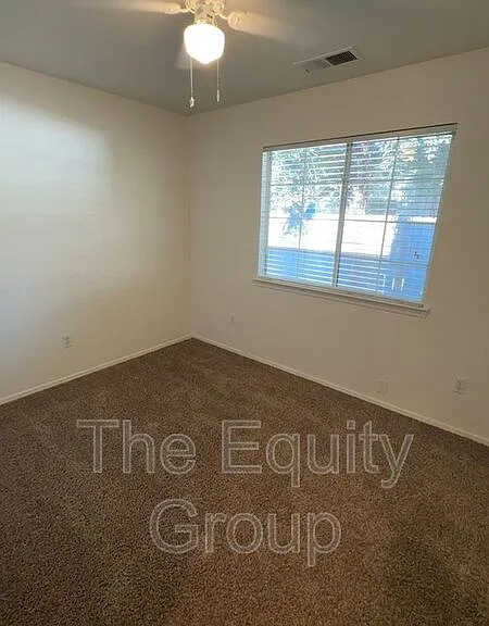 1827 E Cambridge Ct — Photo 16