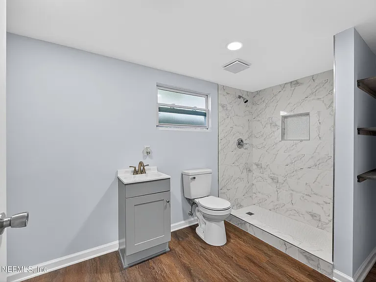 4660 French St — Photo 38