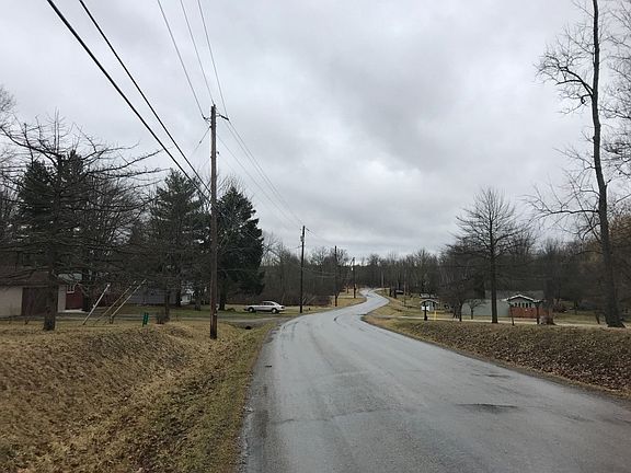 4th image of 1112 Cinnamon Dr