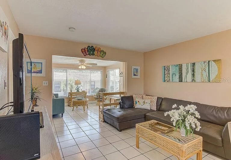 6020 Midnight Pass Rd #1 — Photo 10