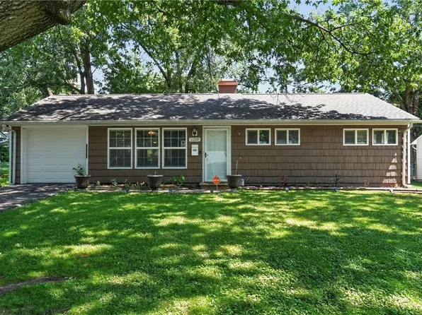 11229 Corrington Ave, Kansas City, MO 64134