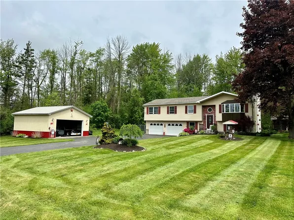 4592 Witherden Rd, Marion, NY 14505