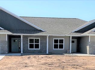 905 Pleasant Dr, Plover, WI 54467