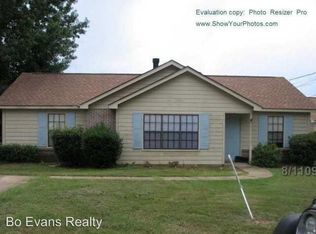 405 Mockingbird St, Prattville, AL 36067