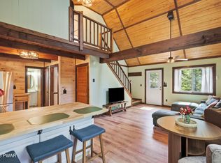 1170 Wallenpaupack Dr, Lake Ariel, PA 18436