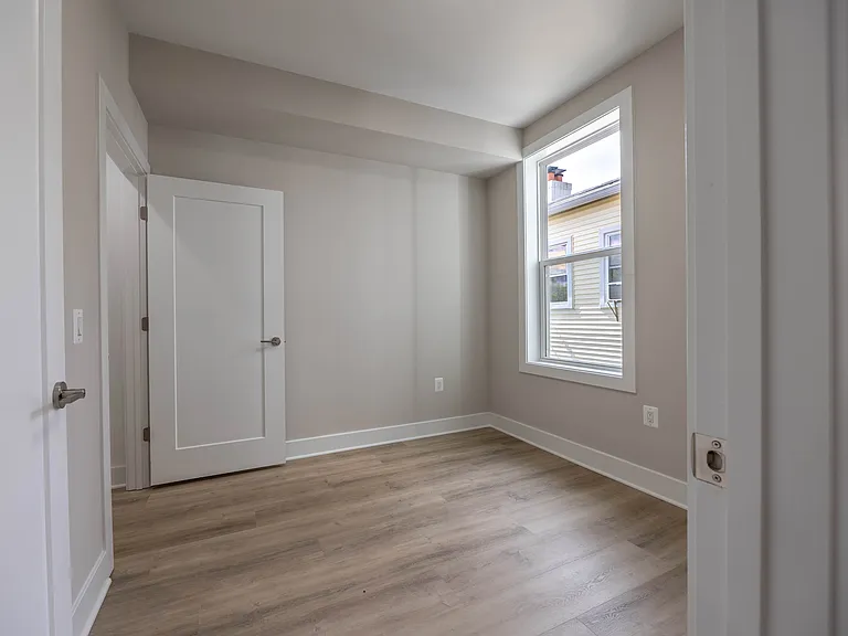 414 Kennedy St NW #201 — Photo 9