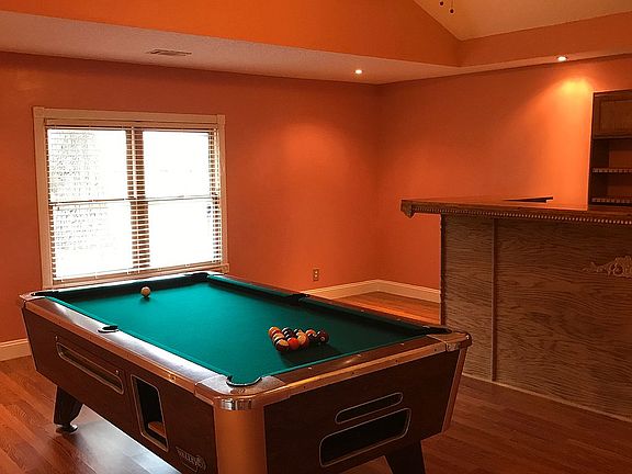 POOL TABLE INCLUDED!