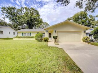 2298 Malcolm Dr, Palm Harbor, FL 34684