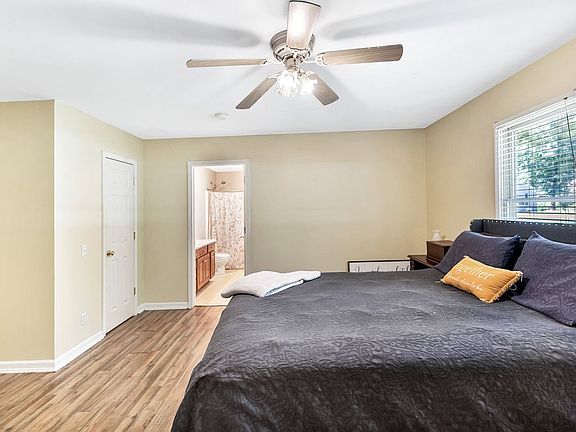 4th image of 102 Stonewall Ct