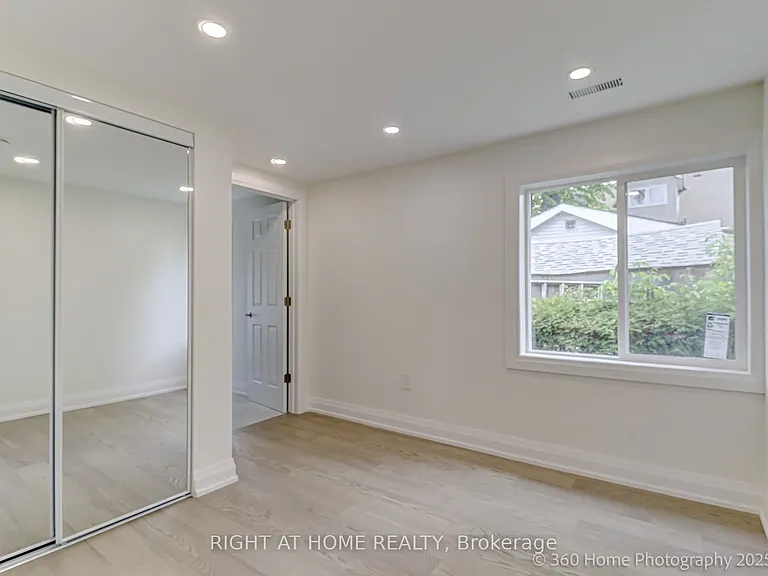 321 Tampa Dr — Photo 12