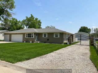 2735 O'Flannagan St, Grand Island, NE 68803