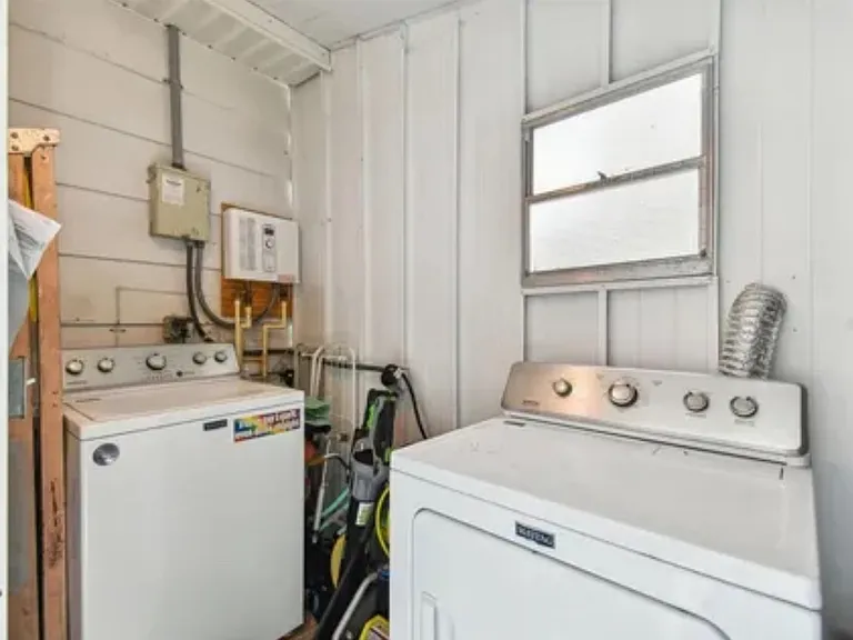 1905 E Wilder Ave — Photo 6