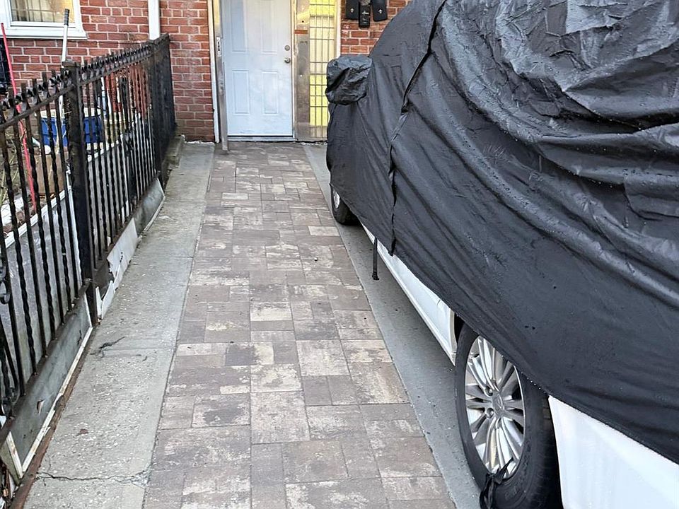 2nd image of 141-14 85 Road