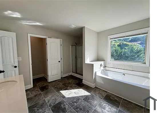 235 Sanctuary Dr — Photo 19