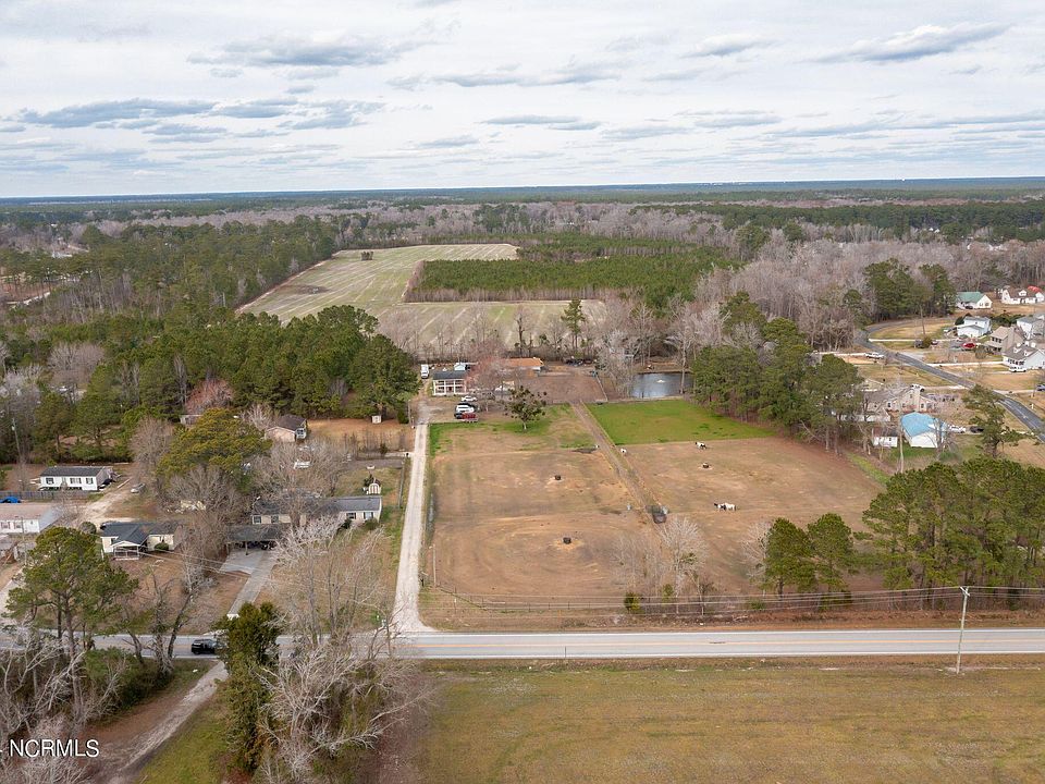 1st image of 330 Lake Road