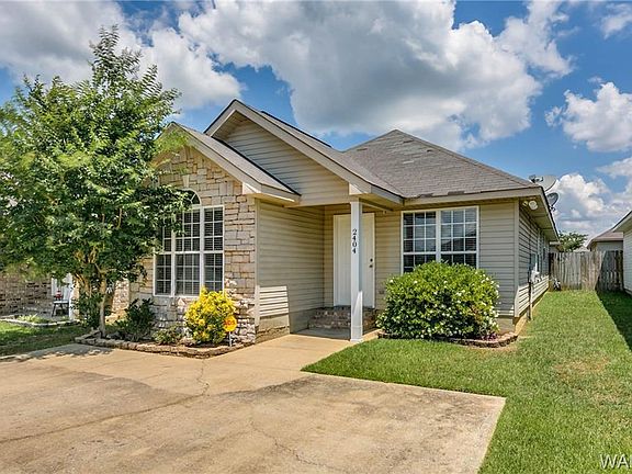 2nd image of 2404 Starlight Dr
