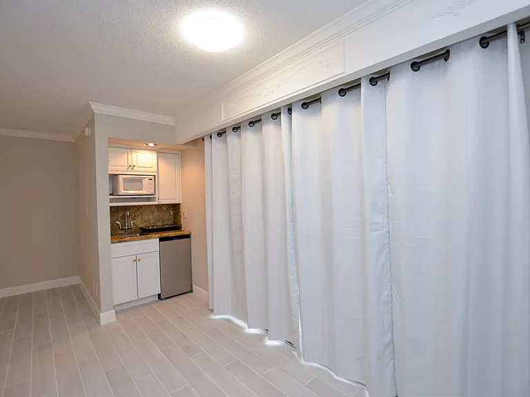 622 Olde Camelot Cir #3212 — Photo 9