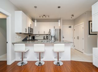 15918 26th Ave #401, Surrey, BC