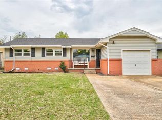 214 Cherokee Ln, El Reno, OK 73036