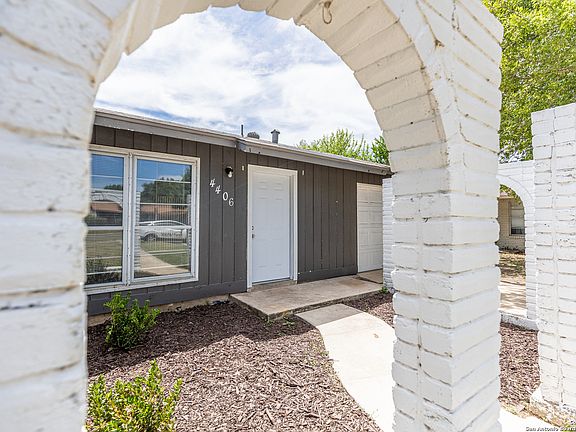 4th image of 4406 SEABREEZE DR