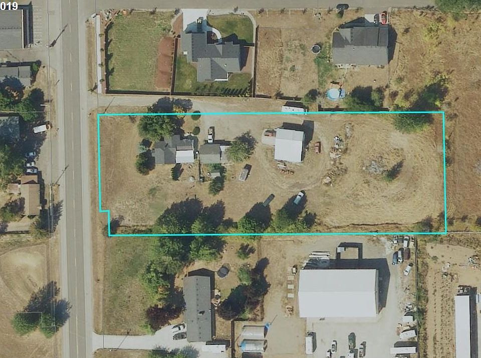 1st image of 21013 NE 72nd Ave
