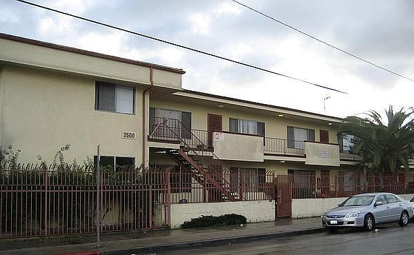 1st image of 3500 W 63rd St