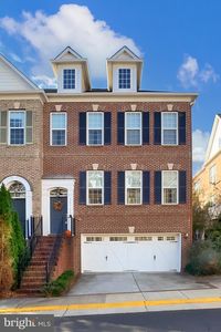 10705 Cameron Glen Dr, Fairfax, VA, 22030