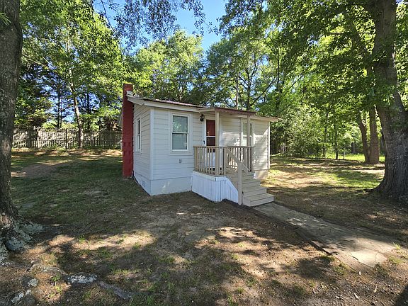 2nd image of 318 A W Georgia Rd
