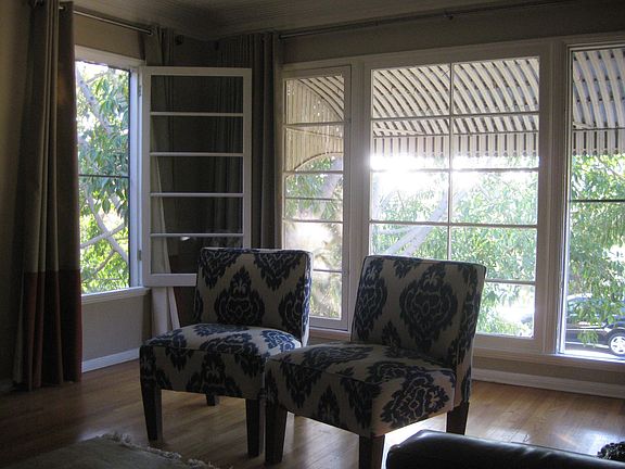 Living Room - Lots of Light