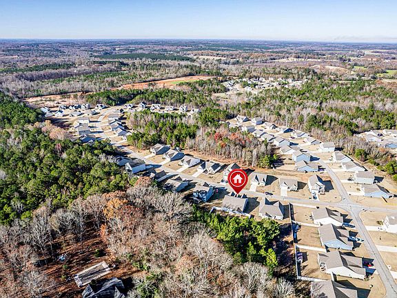 5th image of 115 Garrett Dr