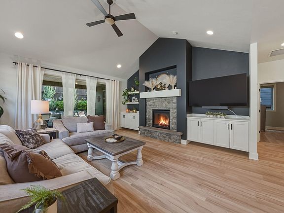 4th image of 20873 SE Humber Ln