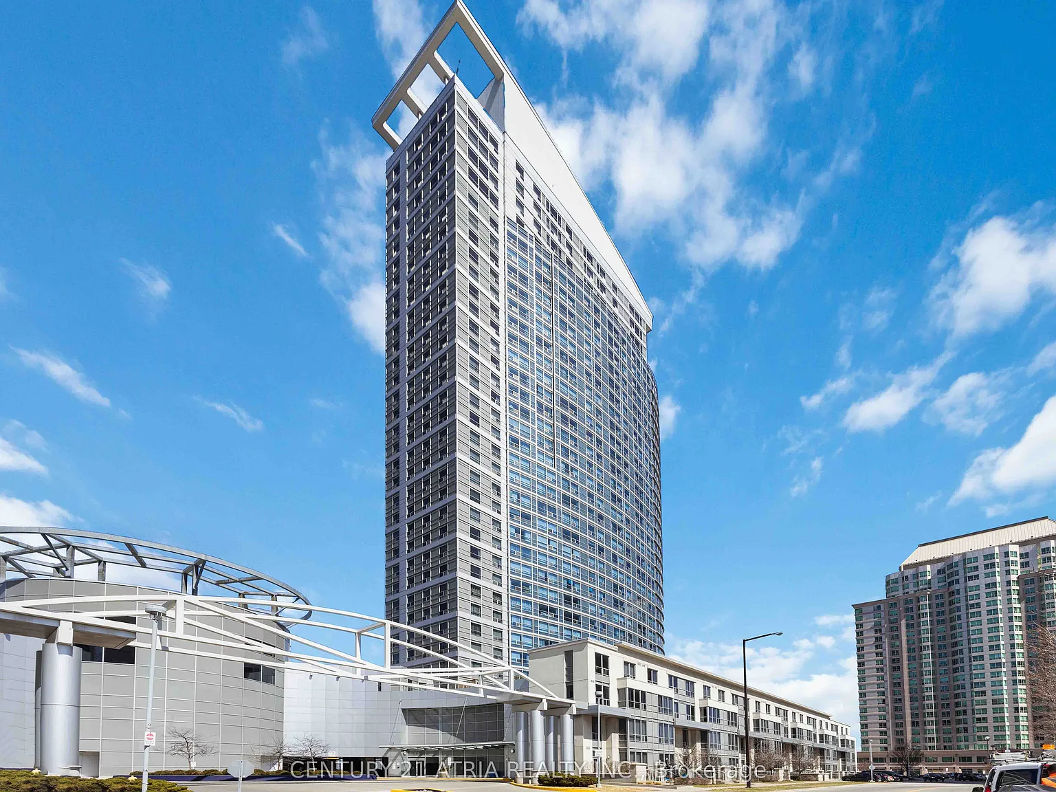 2 bed, $2,300 — Photo 1