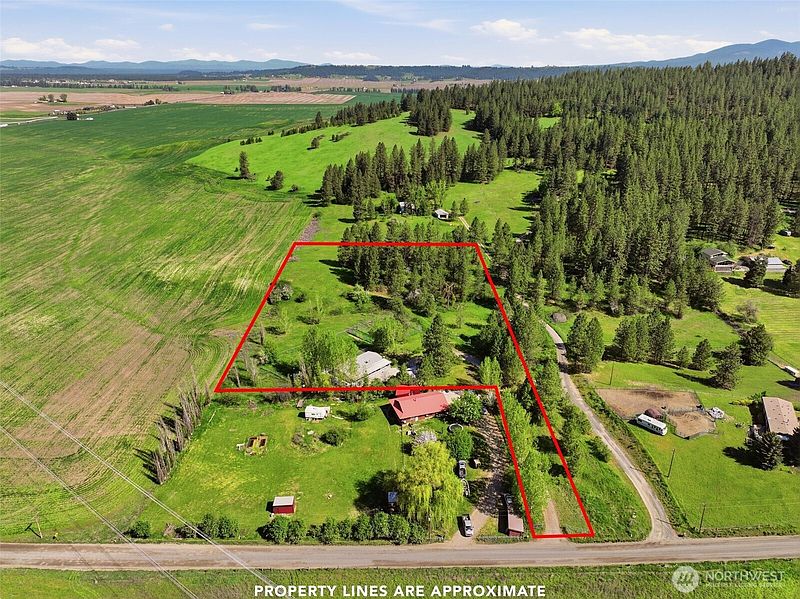 3rd image of 8325 N Lindgren Road