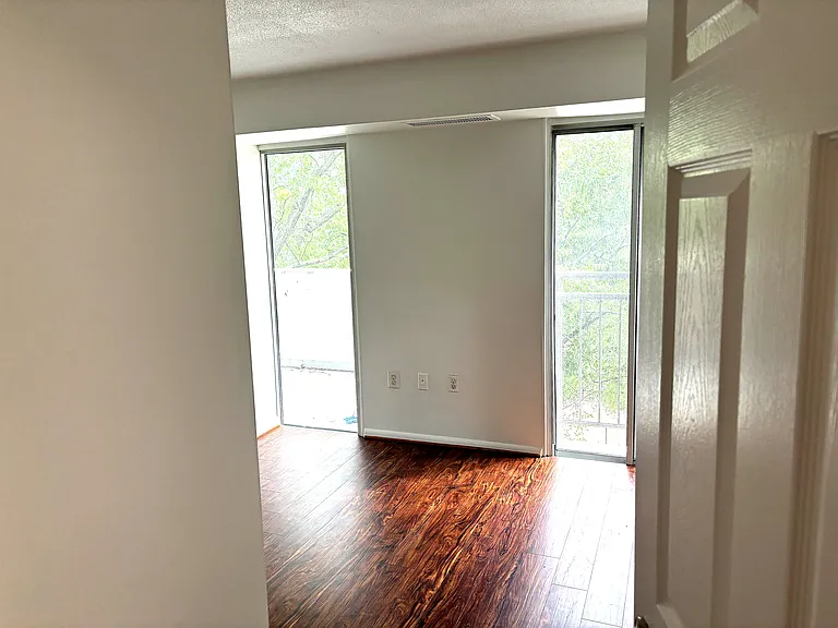 700 7th St SW #607 — Photo 13