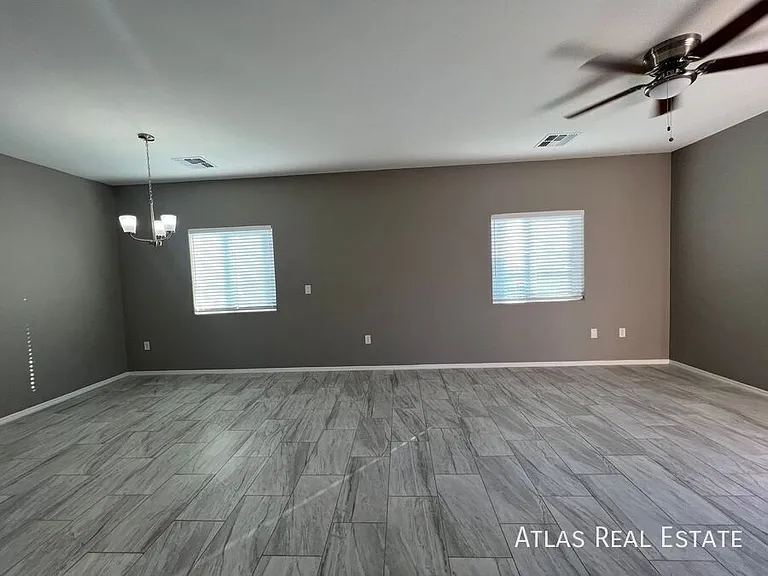 43 W Lester St — Photo 16