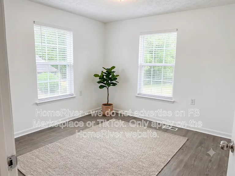 3067 Embry Way SE — Photo 8
