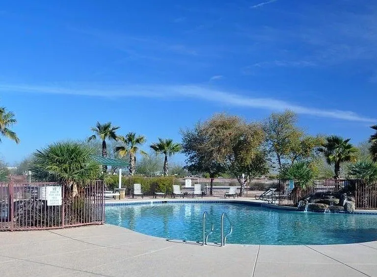 40250 W Green Ct — Photo 33