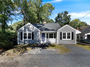 1808 Queen St, Fayetteville, NC 28303